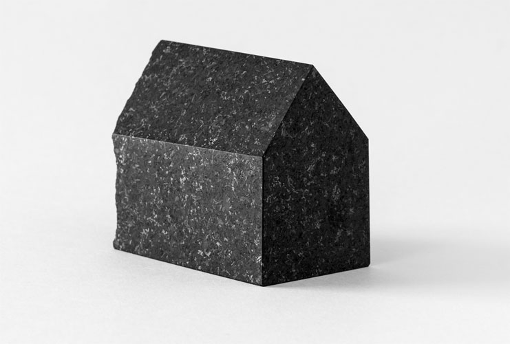 Basalt geschliffen, Häuschen für Franziska, Albert Cinelli, Art