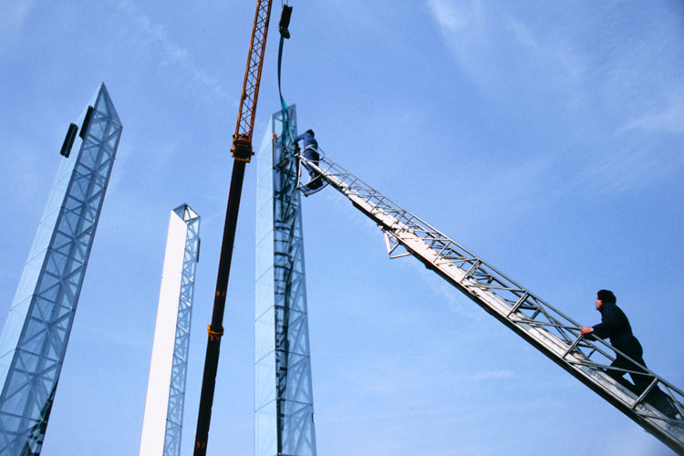 Arbeit, Montage der Obelisken, Albert Cinelli Wetzikon